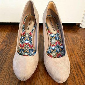 Madden Girl Tan Suede Wedge Heels | Size 10 | Barely Worn | Perfect for Fall!